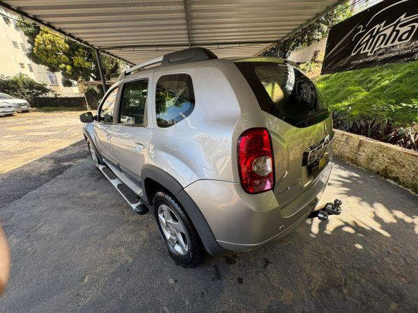 Renault DUSTER DYNAMIQUE 2.0 4X2 AT 2013/2014 - Image 3