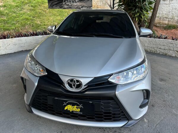 TOYOTA YARIS SEDAN XL 1.5 2023/2024 - Image 8