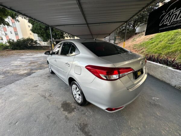 TOYOTA YARIS SEDAN XL 1.5 2023/2024 - Image 3