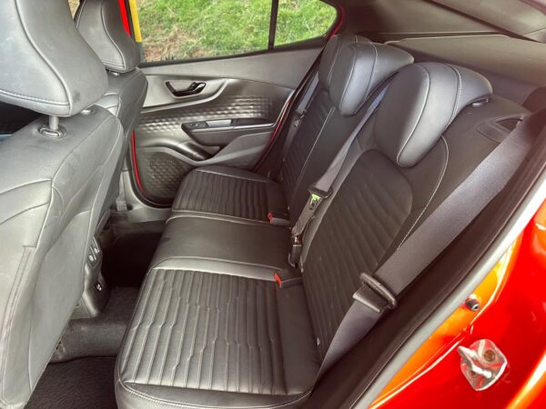 FIAT FASTBACK TURBO 270 2022/2023 - Image 13
