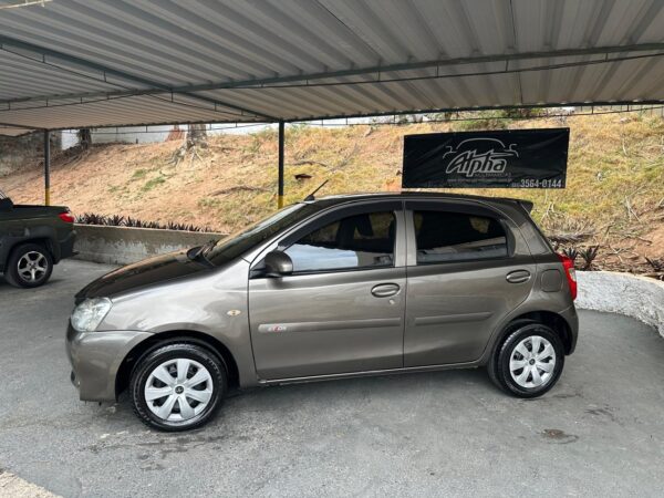 TOYOTA ETIOS HB X 1.3 2016/2017 - Imagem 2