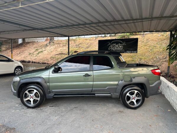 FIAT STRADA ADVENTURE CD 1.8 LOCKER 2015/2016 - Imagem 2