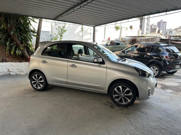 NISSAN MARCH 1.6 SL 2014/2015 - Imagem 6