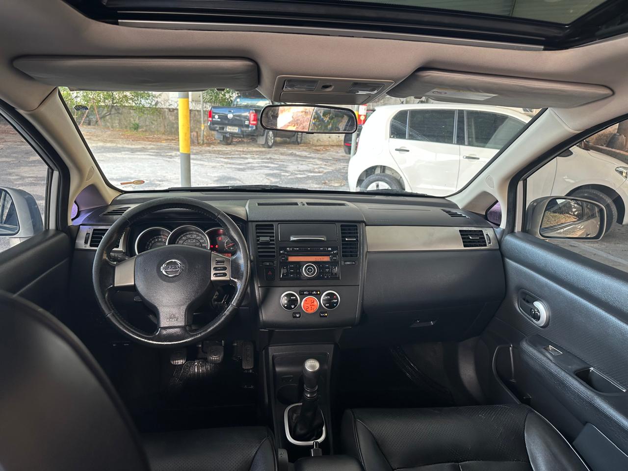 NISSAN TIIDA SL 1.8 FLEX 2010/2011 - Imagem 10