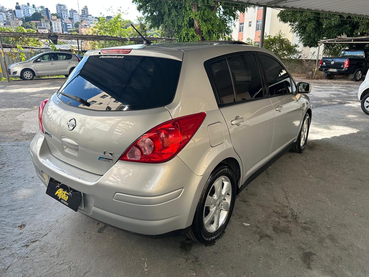 NISSAN TIIDA SL 1.8 FLEX 2010/2011 - Imagem 5