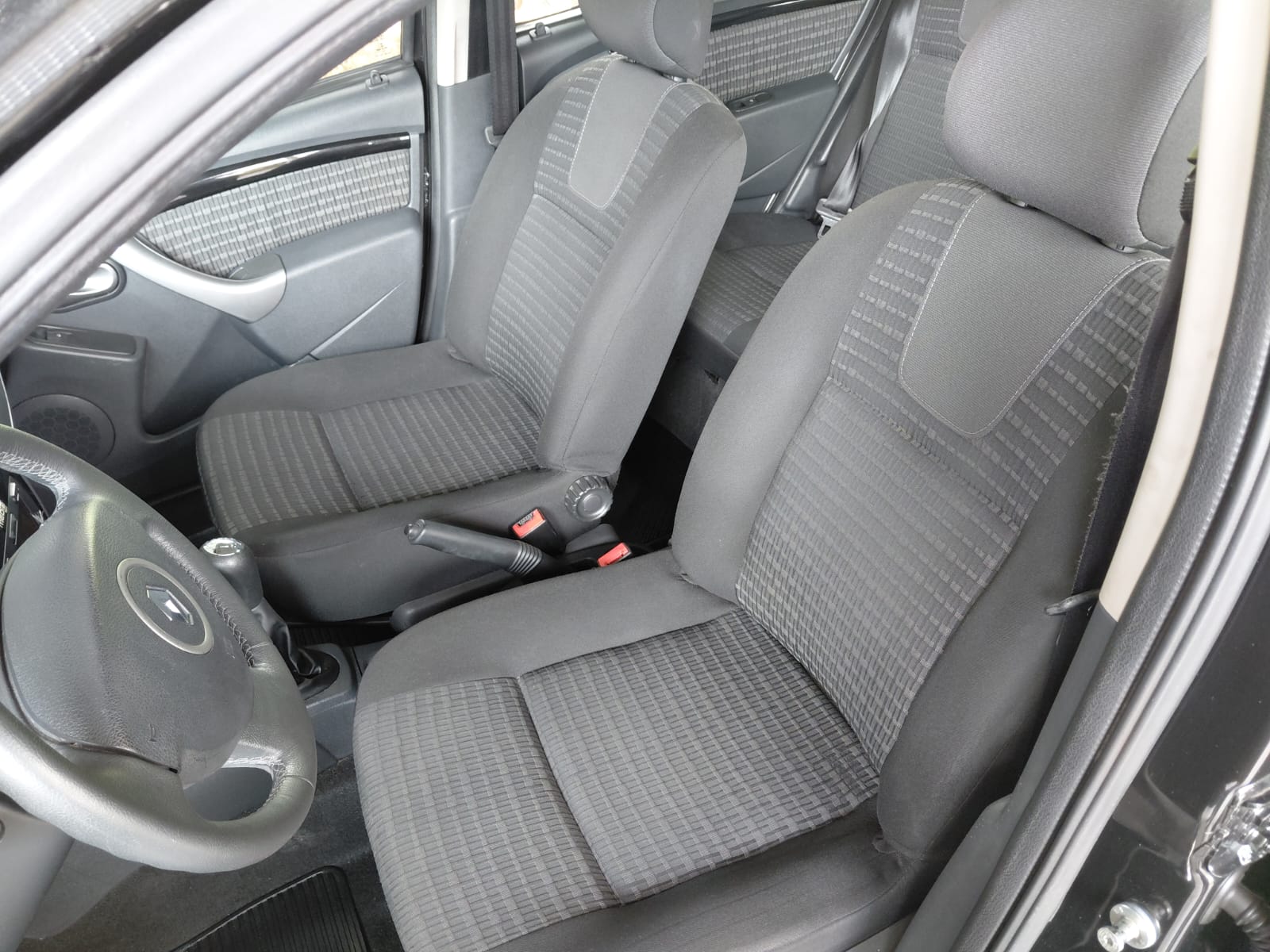 Renault SANDERO 1.6 PRIVILEGE 2012/2013 - Imagem 12