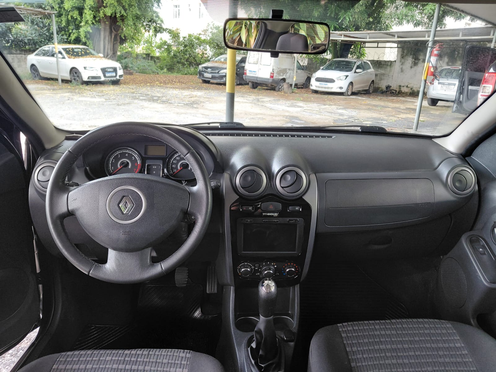 Renault SANDERO 1.6 PRIVILEGE 2012/2013 - Imagem 10