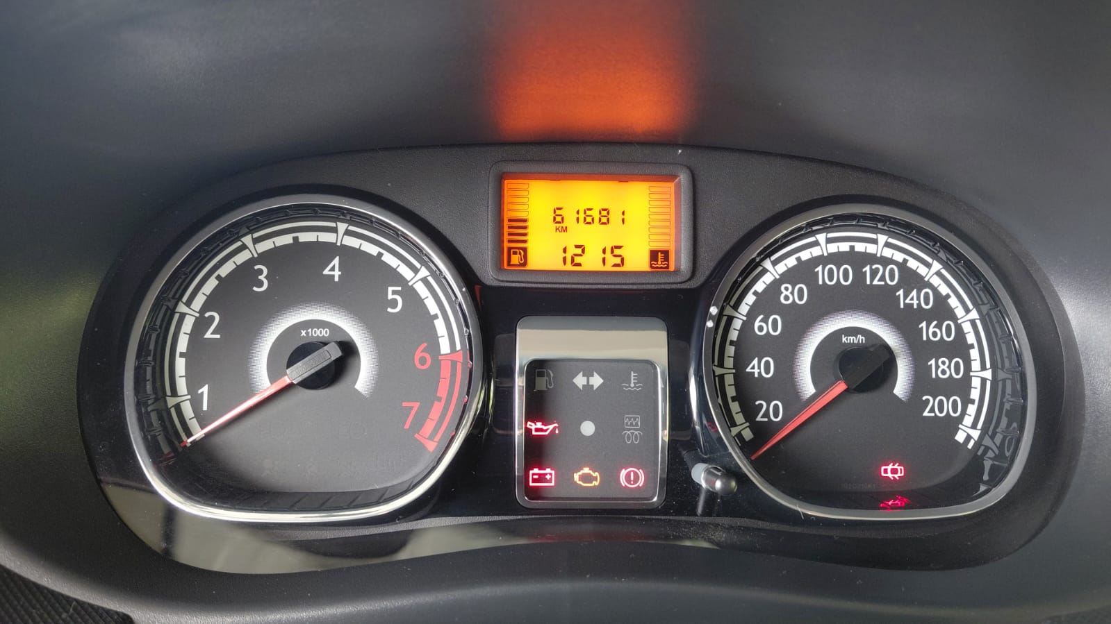 Renault SANDERO 1.6 PRIVILEGE 2012/2013 - Imagem 11