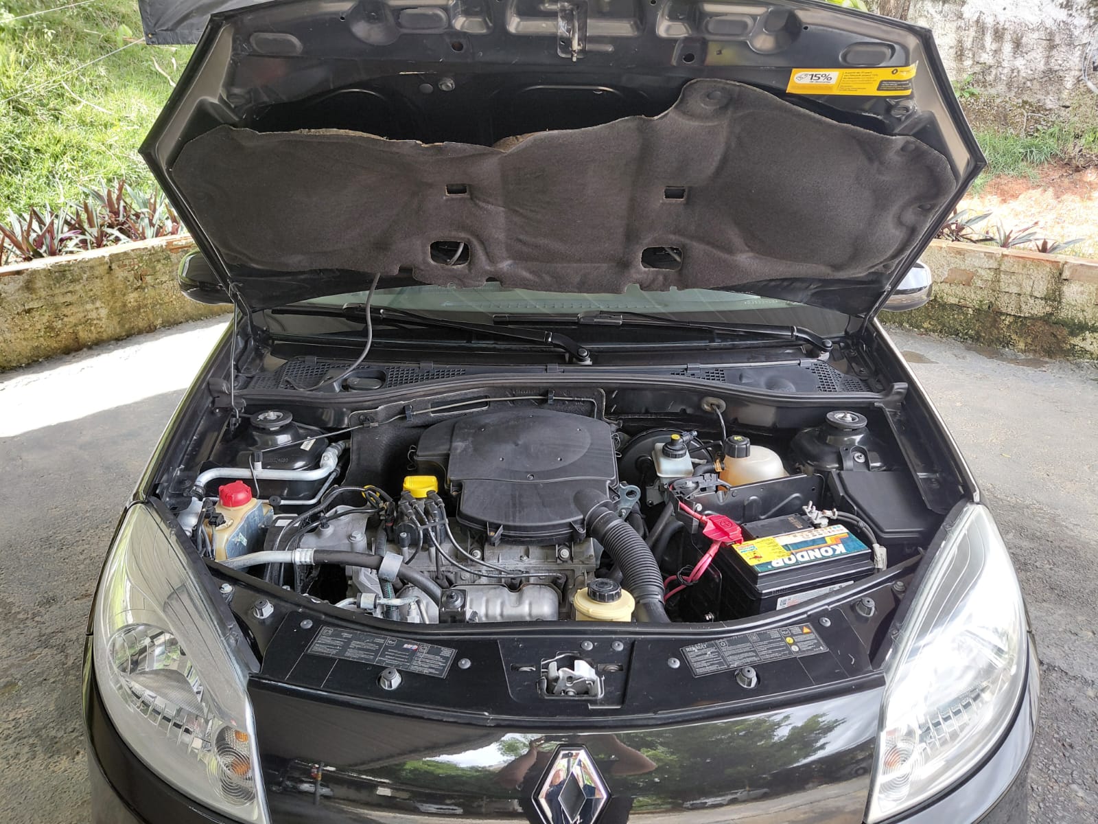 Renault SANDERO 1.6 PRIVILEGE 2012/2013 - Imagem 9