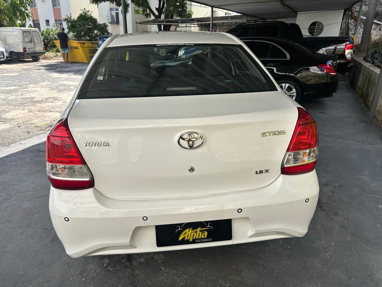 Toyota ETIOS SD X 1.5 FLEX 2017/2018 - Imagem 4