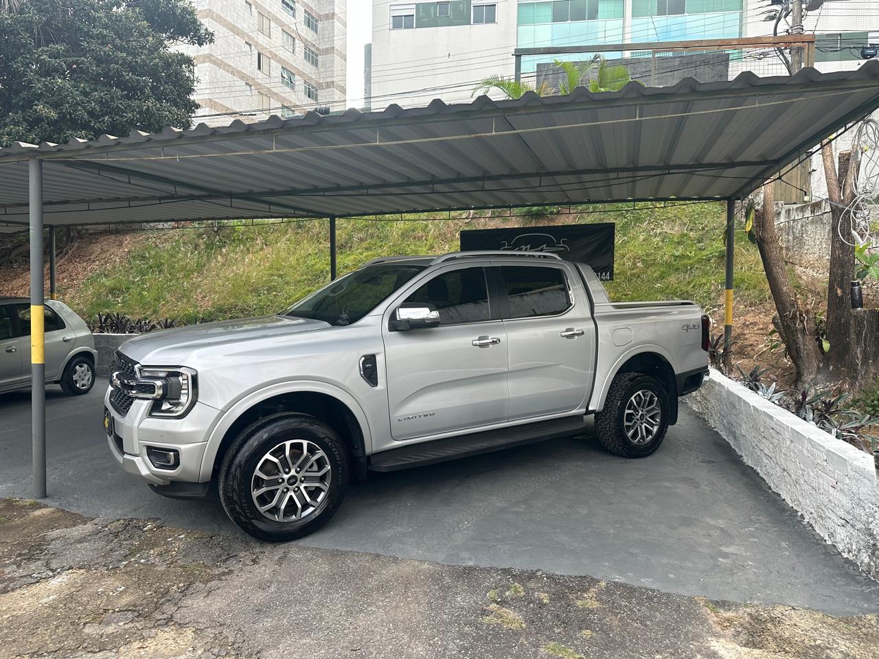 Ford / RANGER LIMITED 3.0 CD 4X4 AT 2023/2024 - Imagem 2