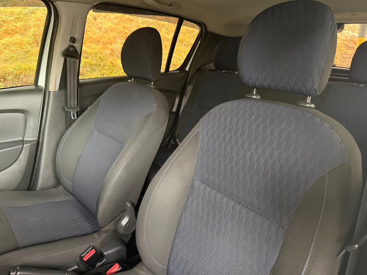 Renault / SANDERO EXPRESSION 1.6 FLEX 2015/2015 - Imagem 11