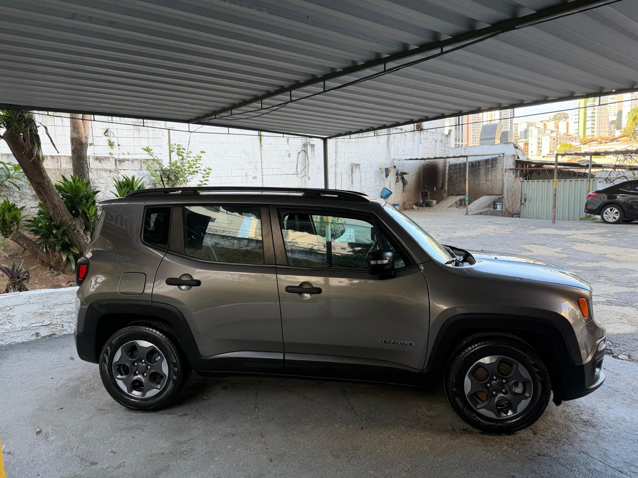 Jeep / RENEGADE SPORT 1.8 M 2017/2017 - Imagem 6