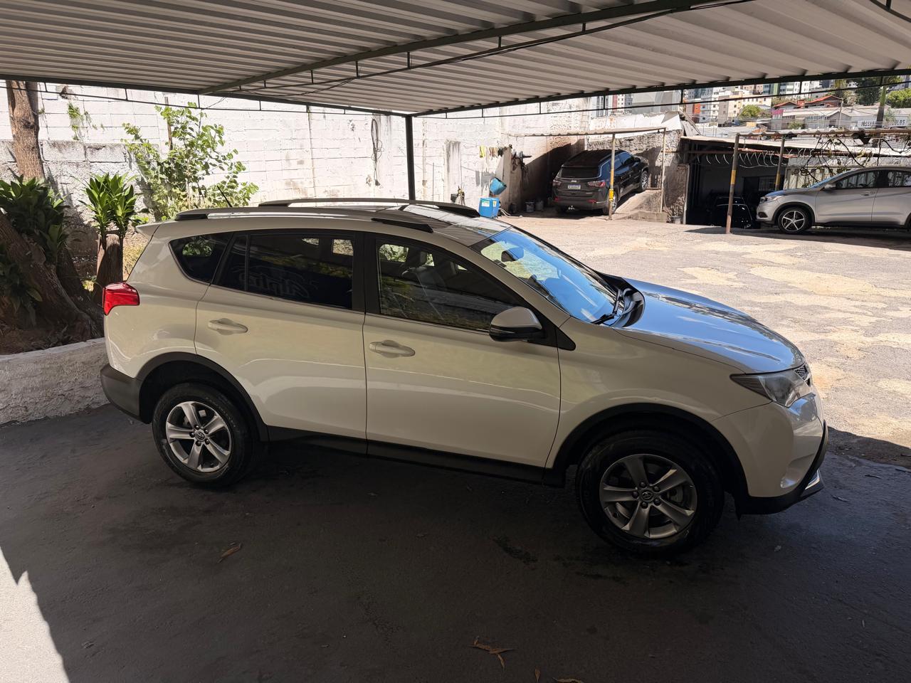 Toyota / RAV4 2.0 4X4 2014/2015 - Imagem 6