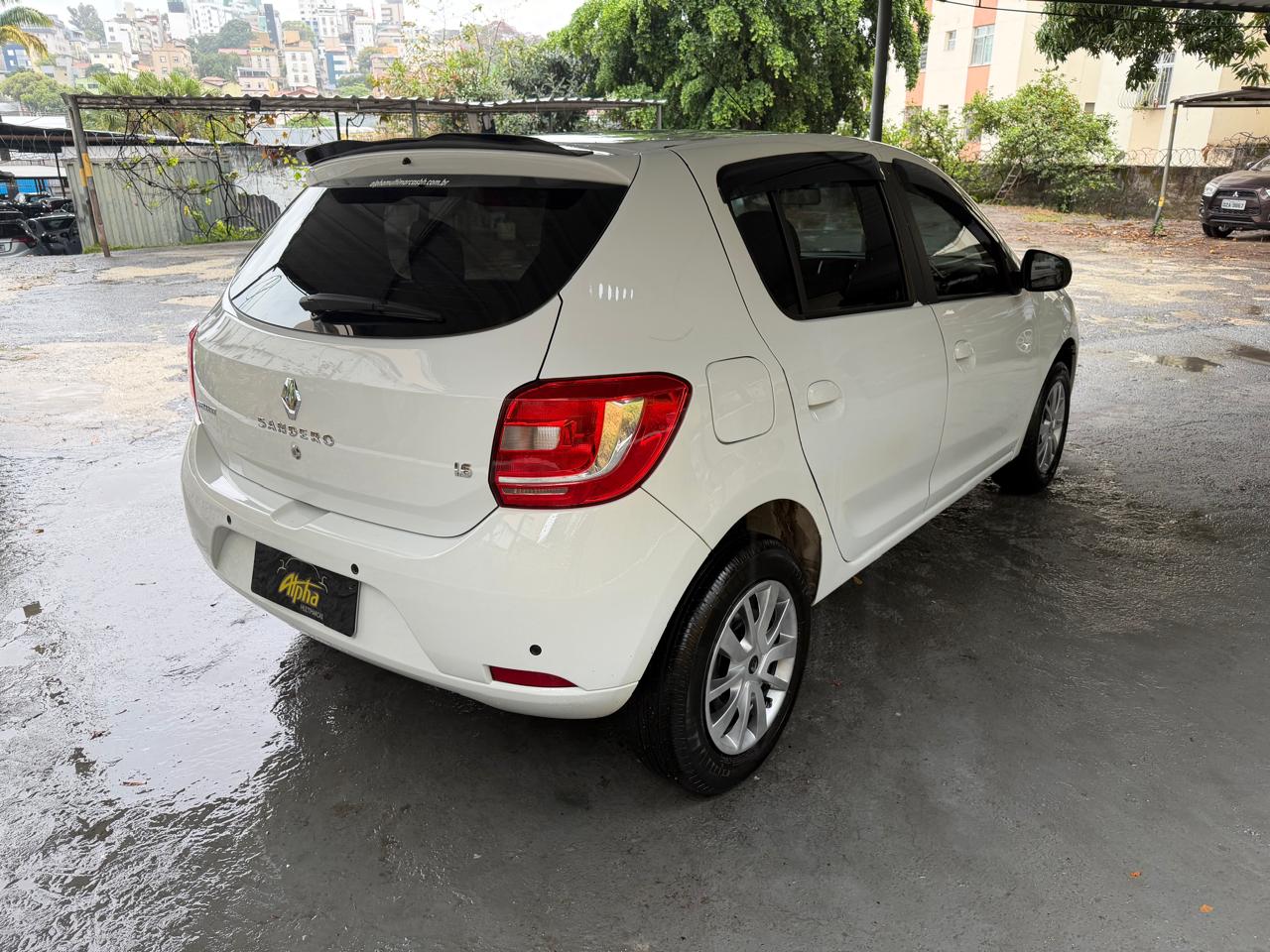 Renault / SANDERO EXPRESSION 1.6 FLEX 2015/2015 - Imagem 5